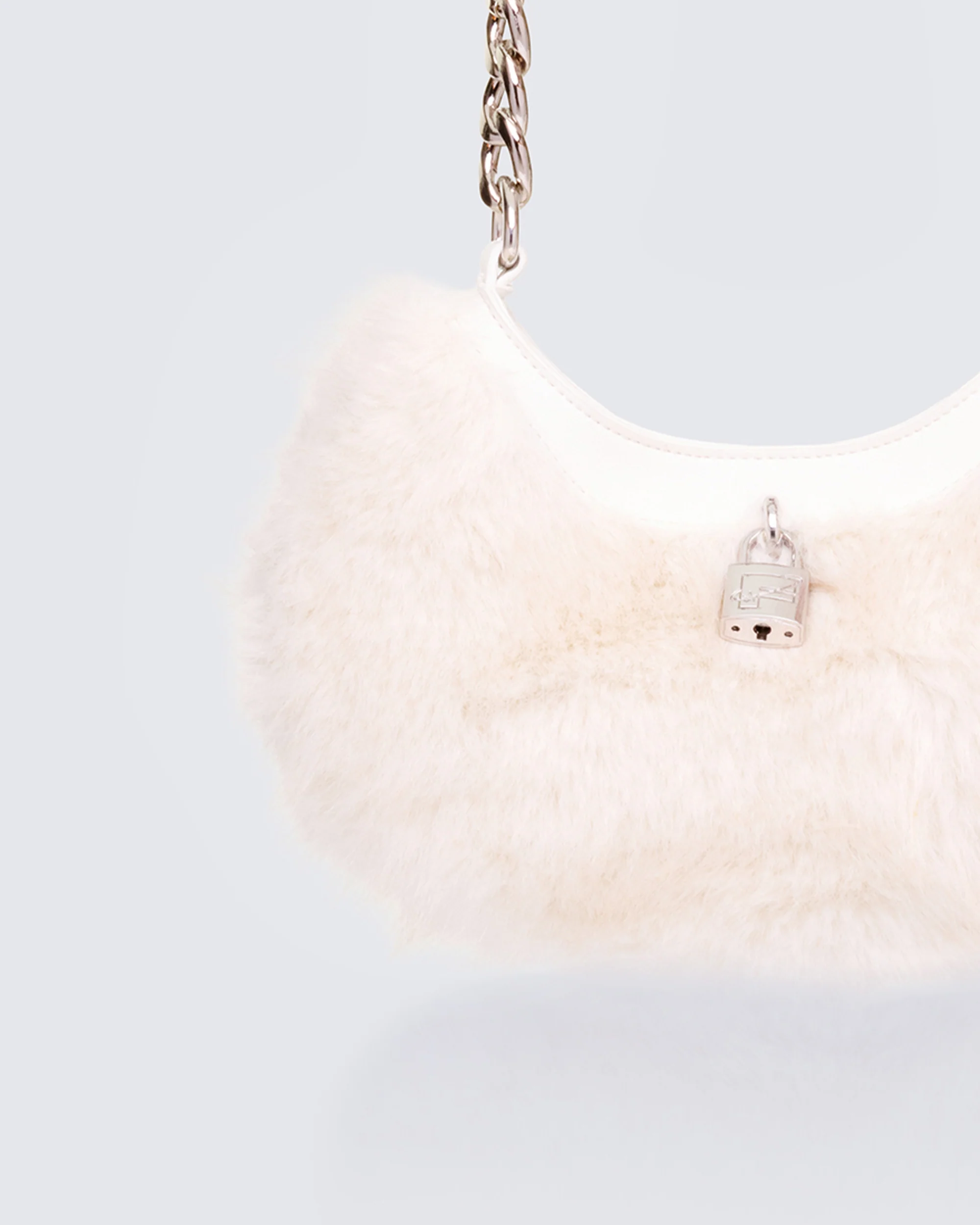 Dora White Fur Lock Bag
